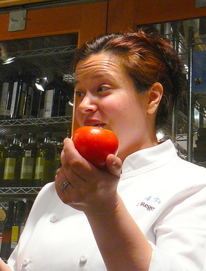 Chef Tse w tomato-1.JPG